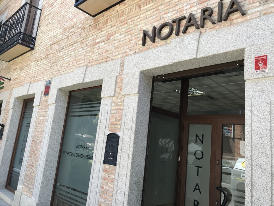 m-teresa-losada-fern-ndez-notaria-en-navalcarnero